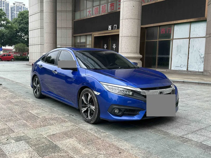 Honda Civic 2016 220TURBO CVT Premium Edition — photograph 3