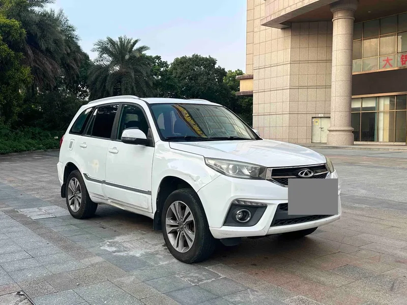 Chery Tiggo 3 2014 1.6L Manual Zhishang Edition — photograph 3