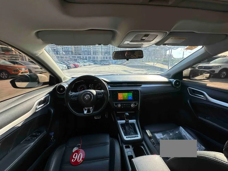 MG MG6 2017 20T Automatic Deluxe Zhilian Edition — photograph 6
