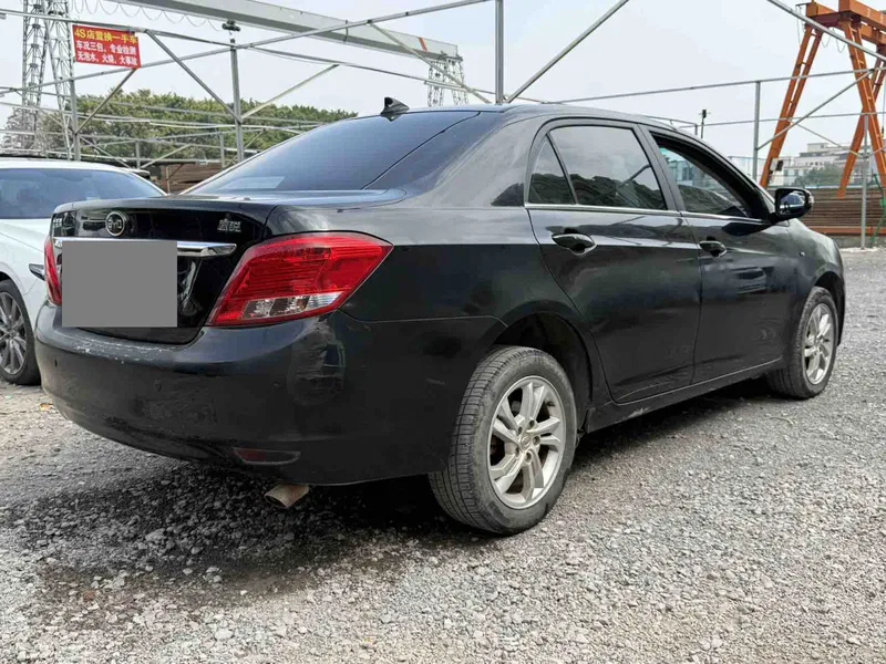 BYD Speedy 2014 1.5TI Manual Luxury Model — photograph 7