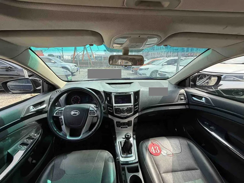BYD Speedy 2014 1.5TI Manual Luxury Model — photograph 6