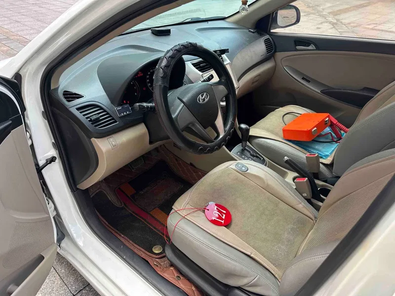 Hyundai Riich 2014 1.4L Automatic GLX Leading Edition — photograph 4
