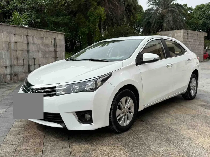 Toyota Corolla 2014 1.6L CVT GL — photograph 1