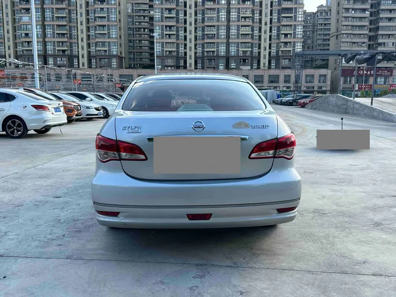 Nissan Xuanyi 2012 Classic 1.6XE Auto Comfort Edition — photograph 8