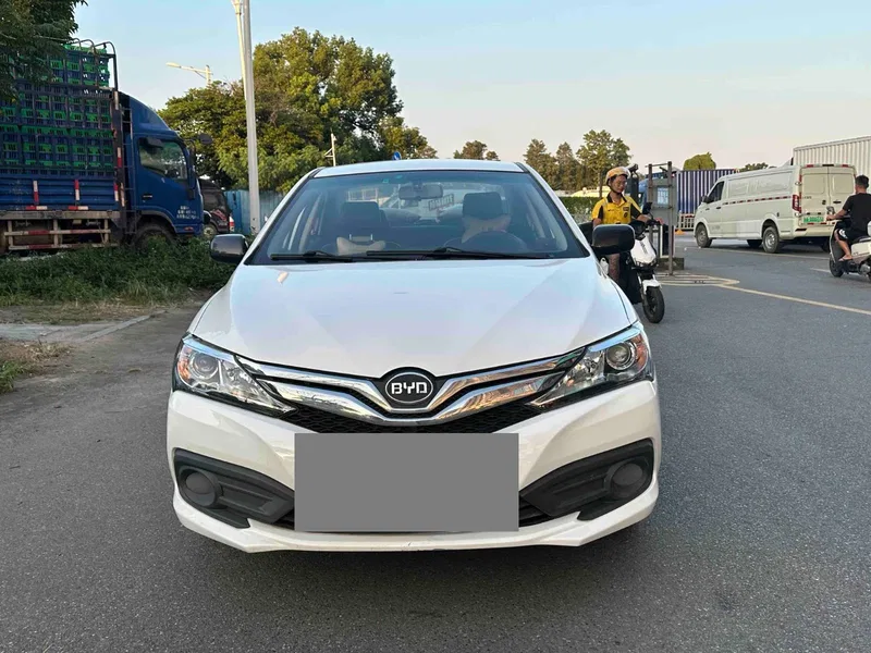 BYD F3 2020 1.5L Manual Deluxe Edition — photograph 2