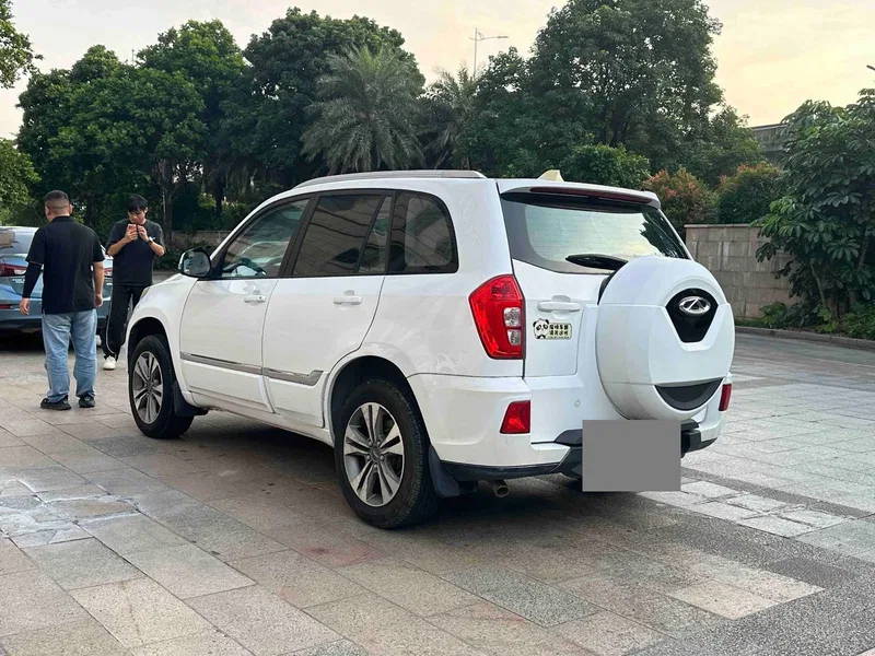 Chery Tiggo 3 2014 1.6L Manual Zhishang Edition — photograph 7