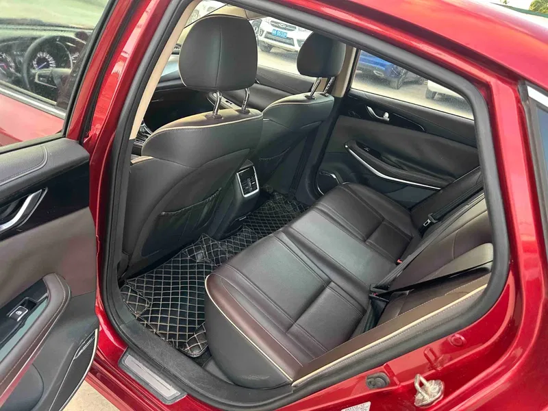 Changan Ruicheng CC 2018 1.5T Automatic TAG Heuer Model — photograph 5