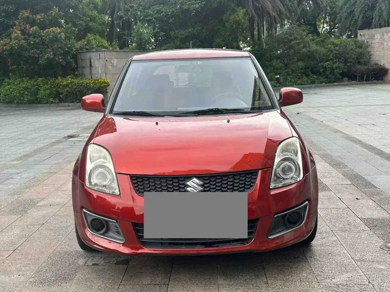 Suzuki Swift 2014 1.3L Manual Standard — photograph 2
