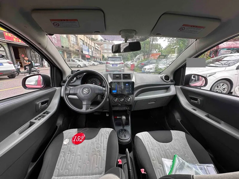 Suzuki Alto 2013 1.0L Automatic Luxury Model — photograph 6