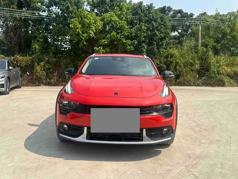Lynk & Co 02 2019 1.5T DCT Two-Drive Pro Edition — photograph 2