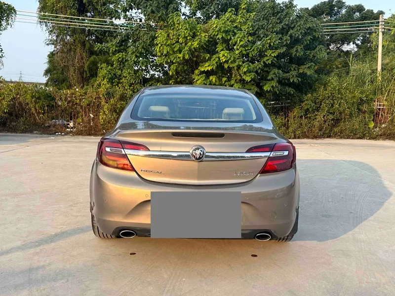 Buick Regal 2015 2.0L Leading Fashion Model — photograph 8