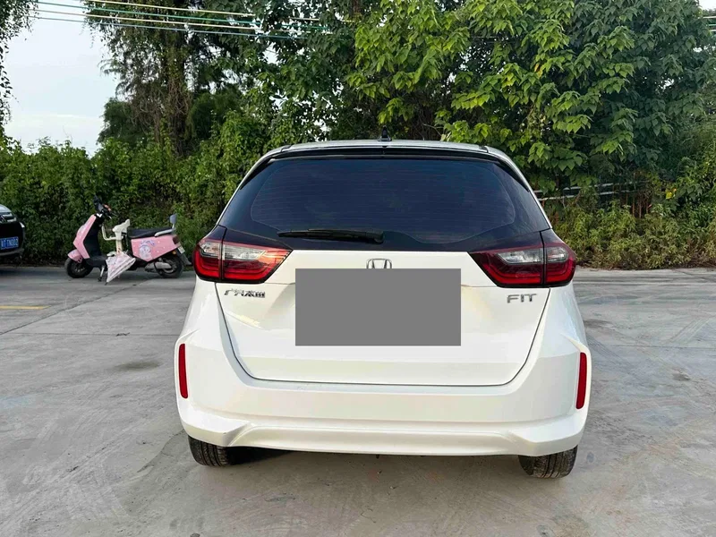Honda Fit 2022 1.5L CVT Unlimited MUGEN Edition — photograph 8