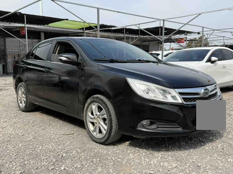 BYD Speedy 2014 1.5TI Manual Luxury Model — photograph 3