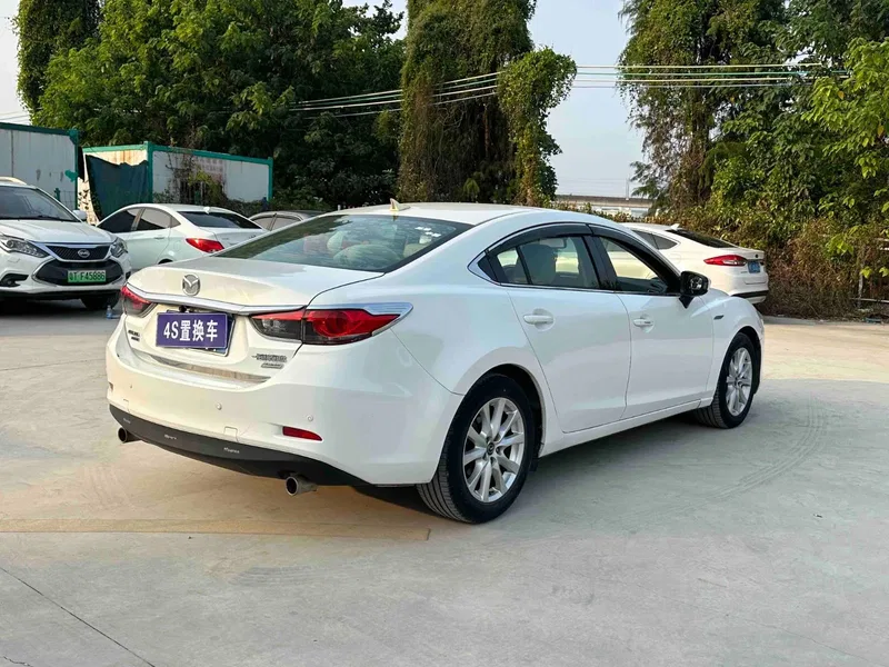 Mazda Atez 2014 2.0L Blue Sky Deluxe Edition — photograph 9