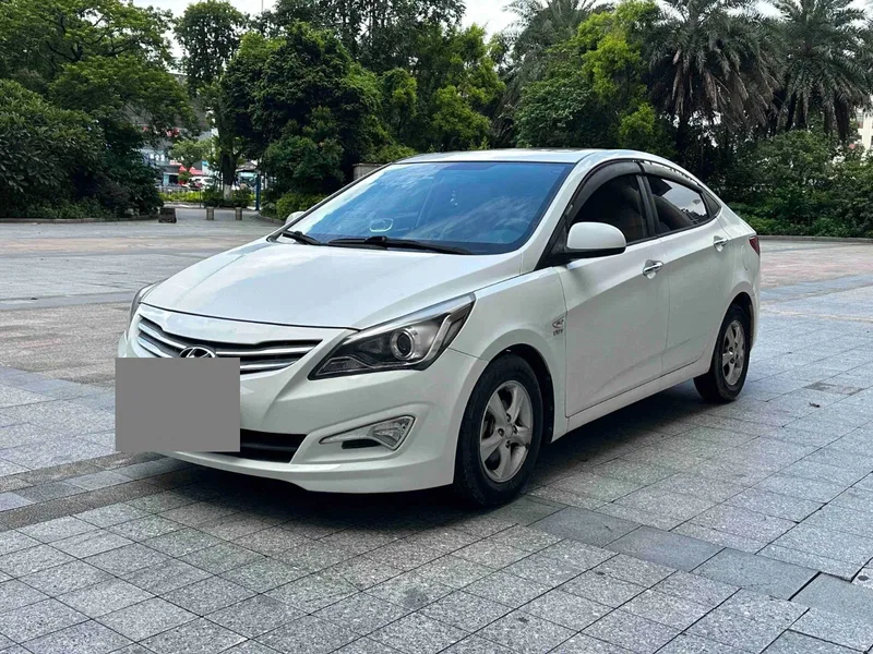 Hyundai Riich 2014 1.4L Automatic GLX Leading Edition — photograph 1