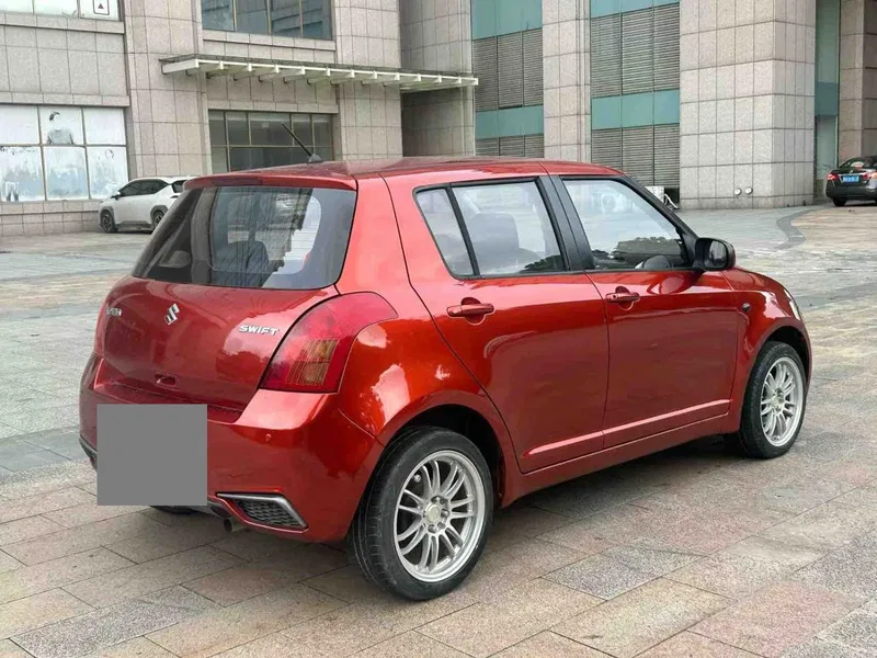 Suzuki Swift 2014 1.3L Manual Standard — photograph 7