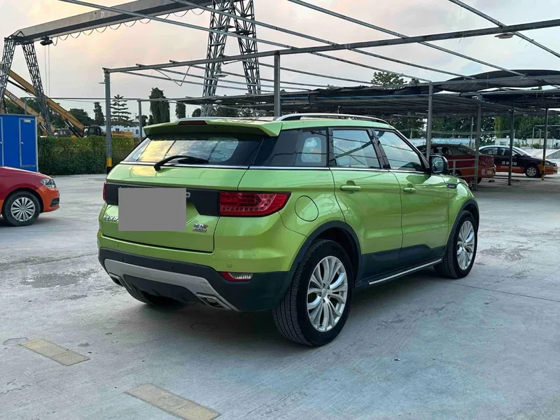 Landwind X7 2015 2.0T Panoramic Premium Edition — photograph 9