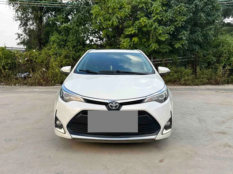 Toyota Lei Ling 2018 185T CVT Premium Edition — photograph 2