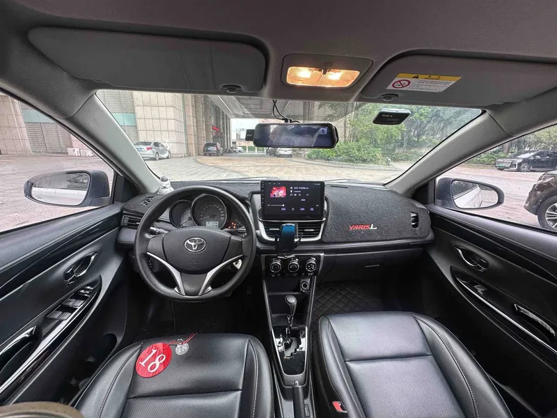 Toyota YARiS L 2021 1.5L CVT Leading Edition — photograph 6