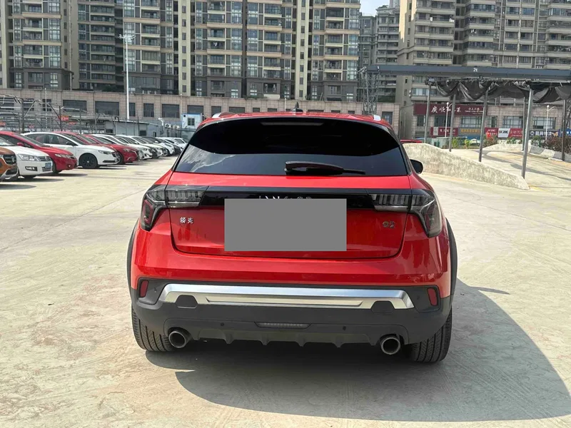 Lynk & Co 02 2019 1.5T DCT Two-Drive Pro Edition — photograph 8