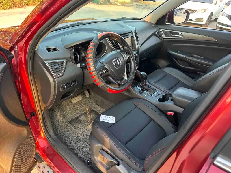 Changan CS75 2014 1.8T Auto Elite — photograph 4