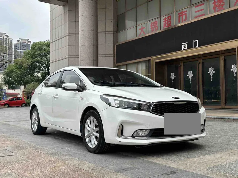 Kia K3 2016 1.6L Automatic GL — photograph 3