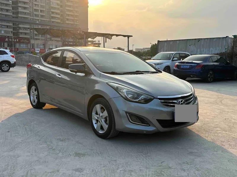 Hyundai Langto 2013 1.6L Automatic Honor Model — photograph 3