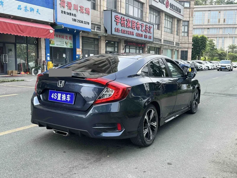 Honda Civic 2019 220TURBO CVT Combustion Edition — photograph 9