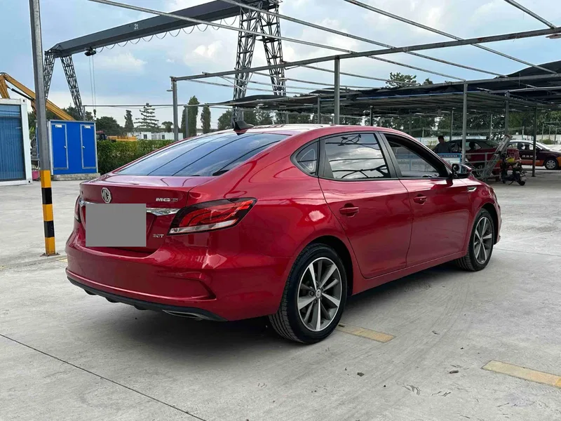 MG MG6 2019 20T Automatic Starlight Edition — photograph 9