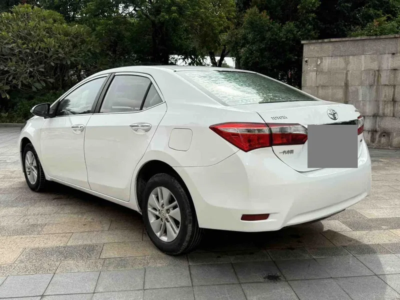 Toyota Corolla 2014 1.6L CVT GL — photograph 9