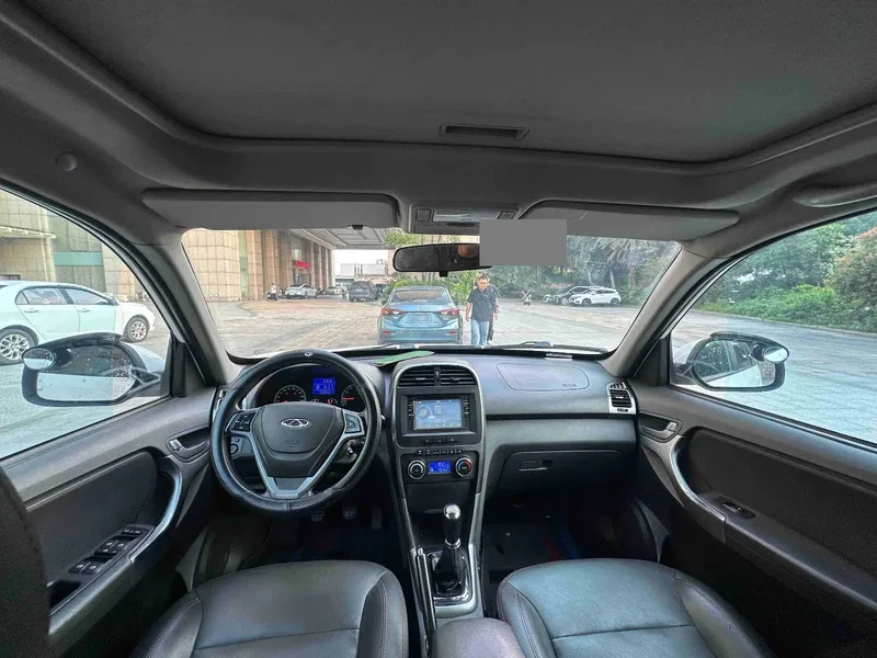 Chery Tiggo 3 2014 1.6L Manual Zhishang Edition — photograph 6