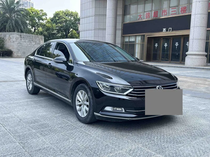 Volkswagen Magotan 2018 280TSI DSG Comfort — photograph 2