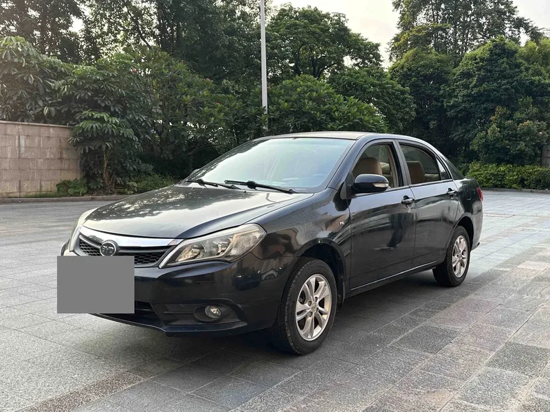 BYD L3 2012 1.5L Manual Honor Type — photograph 1