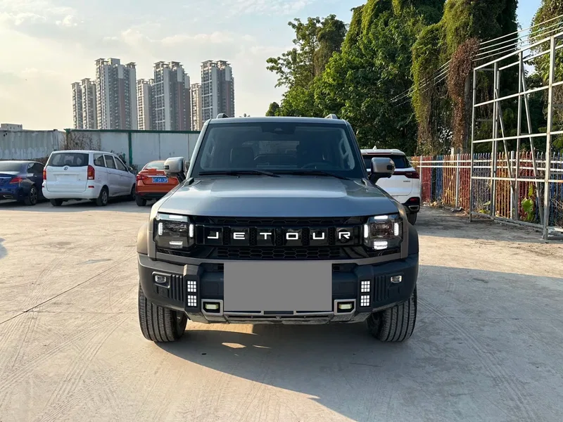 Jetour Traveller 2023 Model 2.0T Dual-Clutch All-Wheel-Drive Off-Road Edition — photograph 2