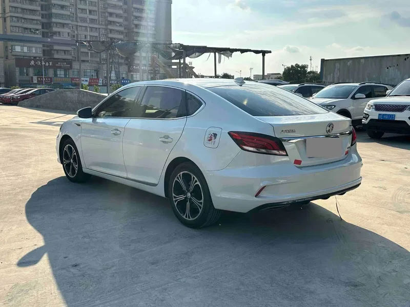MG MG6 2017 20T Automatic Deluxe Zhilian Edition — photograph 7