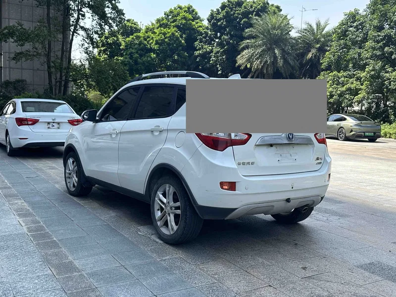 Changan CS35 2014 1.6L Manual Luxury Edition — photograph 7