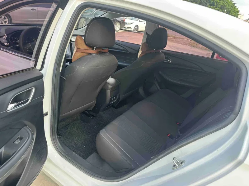 Roewe I5 2020 1.5L Manual 4G Interconnected Linghao Edition — photograph 5