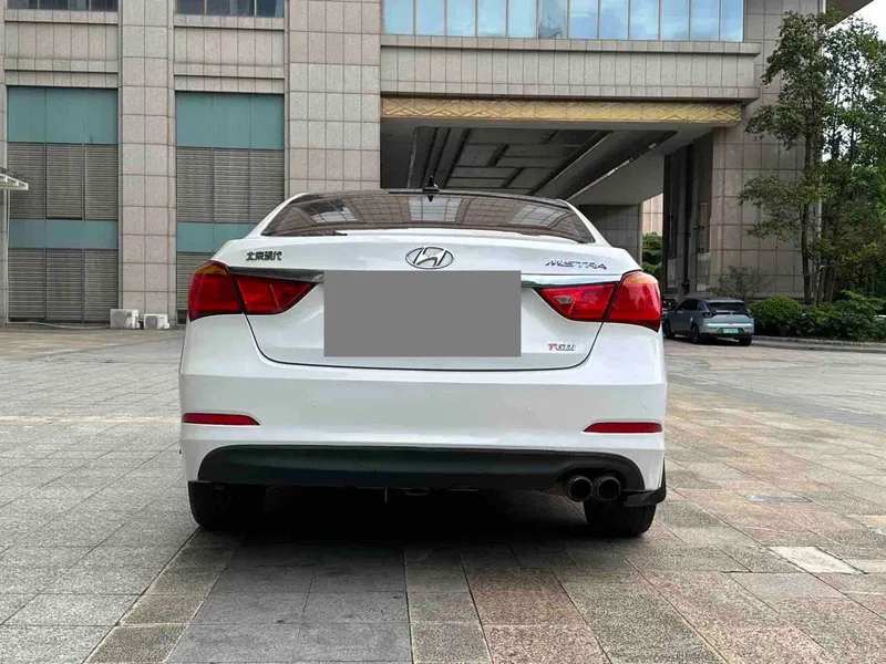 Hyundai Misty 2016 1.6T Automatic Smart GLS — photograph 8