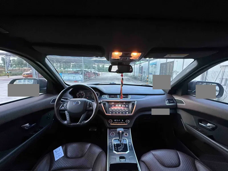 Landwind X7 2015 2.0T Panoramic Premium Edition — photograph 6