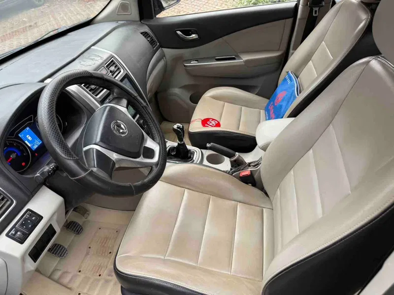 Dongfeng Windrow Windrow S500 2016 1.5L Manual Luxury Edition — photograph 4