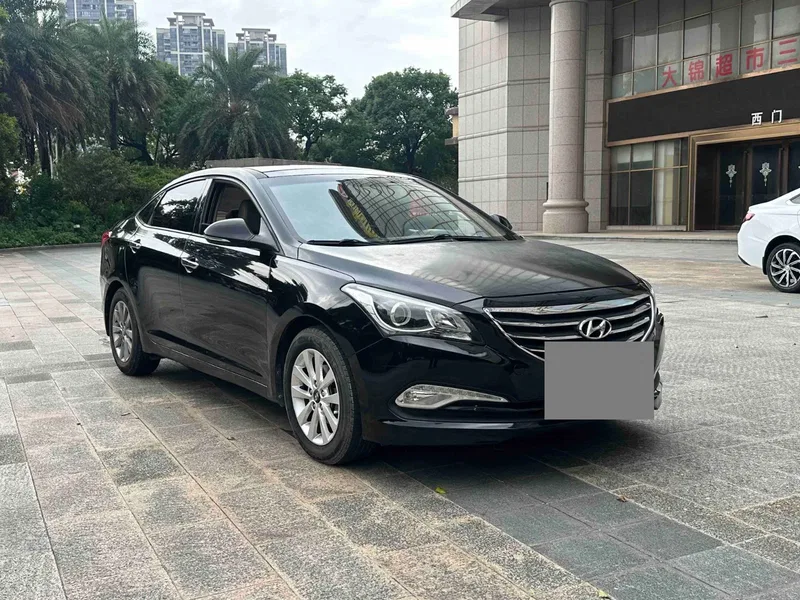 Hyundai Misty 2014 1.8L Automatic Smart Edition — photograph 3