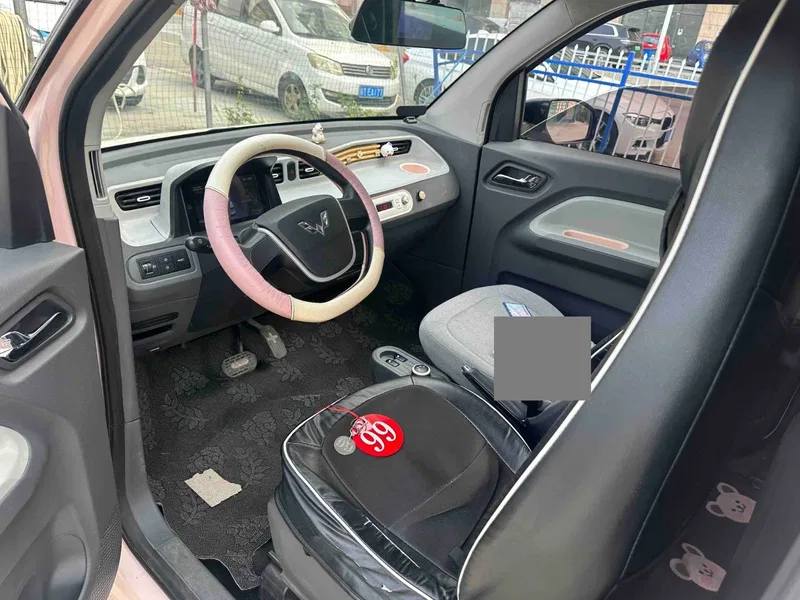 Wuling 2022 Hongguang MINI EV Macaron Zhenxiang Lithium Iron Phosphate — photograph 4