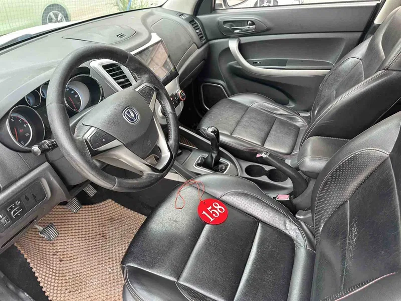 Changan CS35 2012 1.6L Manual Luxury Model — photograph 4