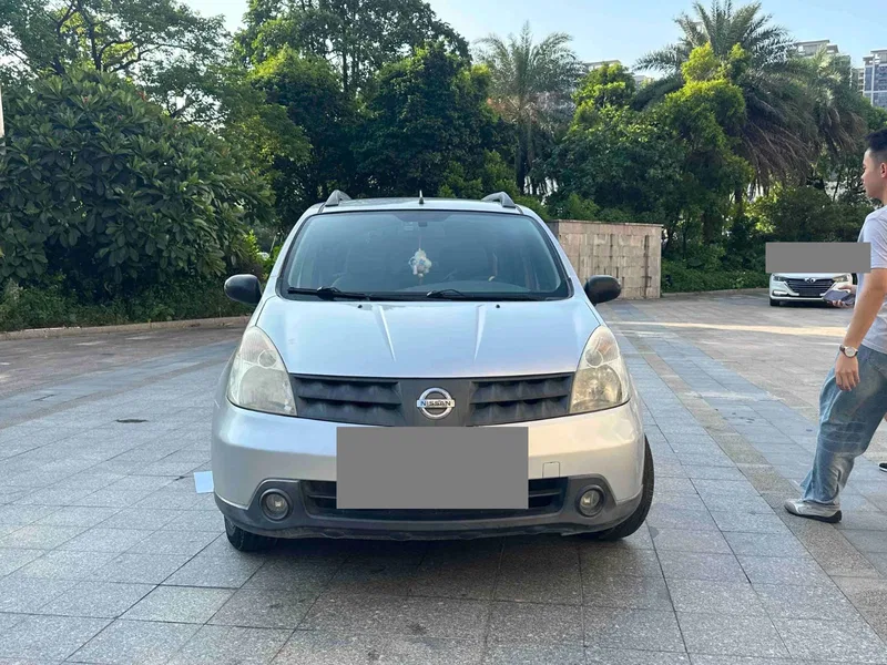 Nissan Li Wei 2009 1.6L Automatic All-round — photograph 2