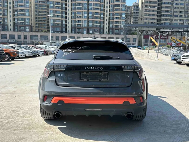 Lynk & Co 02 2019 1.5T DCT Two-Drive Pro Edition — photograph 8