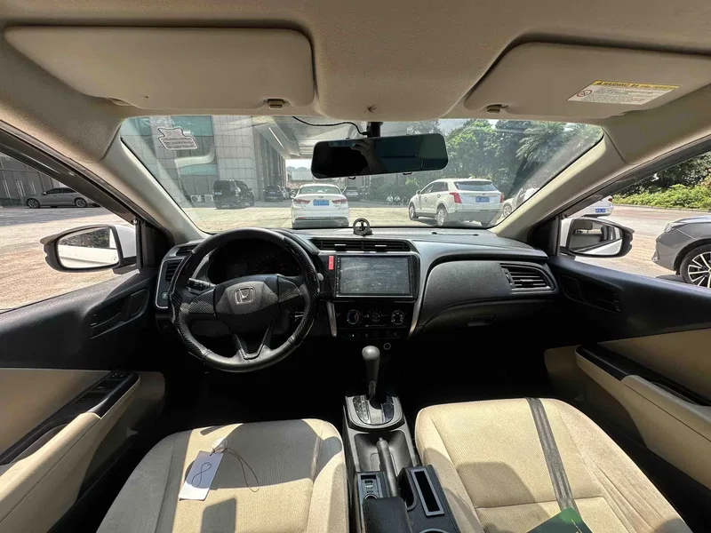 Honda Fengfan 2015 1.5L CVT Comfort Edition — photograph 6