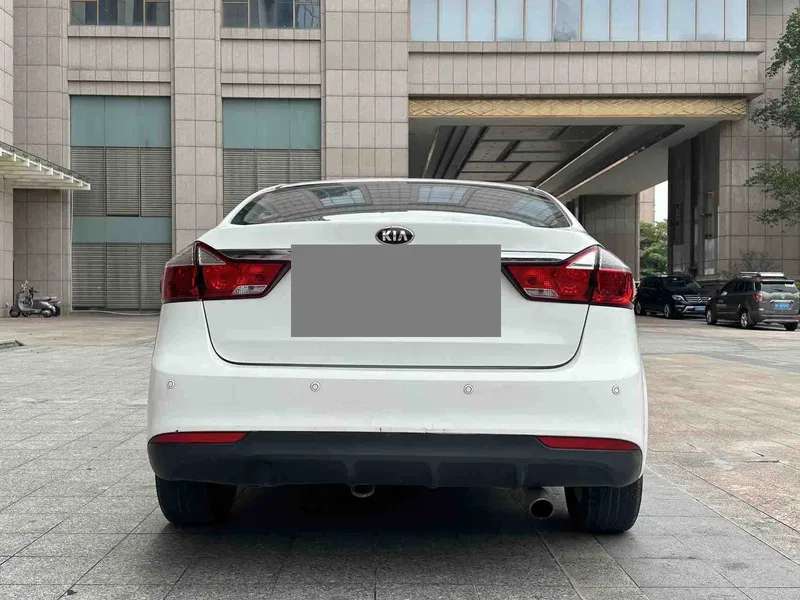 Kia K3 2016 1.6L Automatic GL — photograph 8