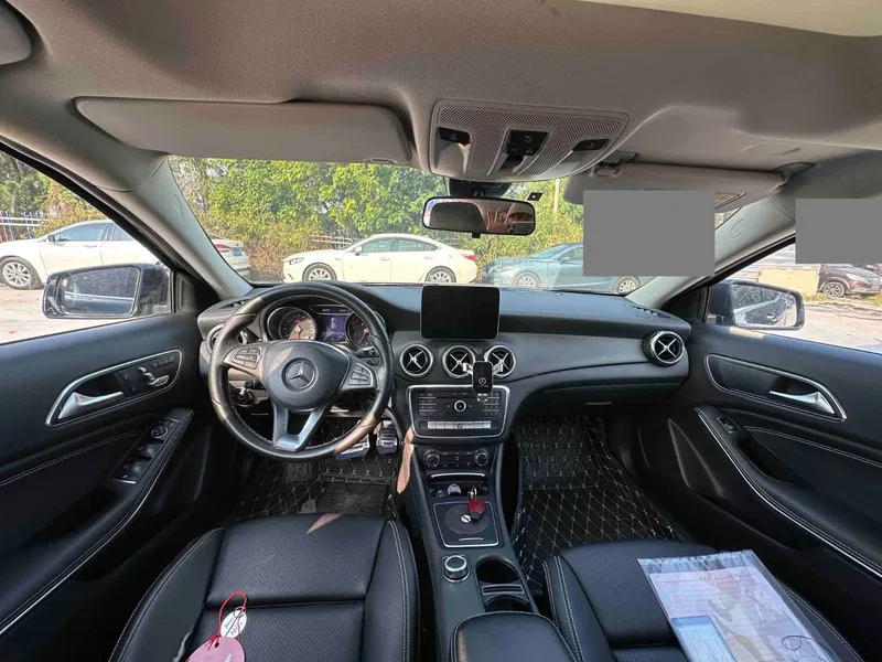 Mercedes-Benz GLA Class 2017 GLA 200 Fashion — photograph 6