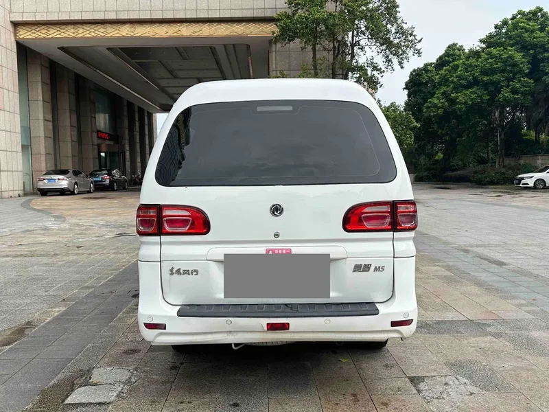 Dongfeng Fashion Lingzhi 2019 M5 1.6L Special Edition 7 — photograph 8
