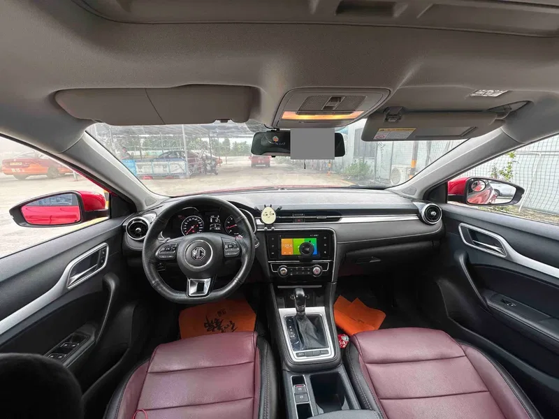 MG MG6 2019 20T Automatic Starlight Edition — photograph 6